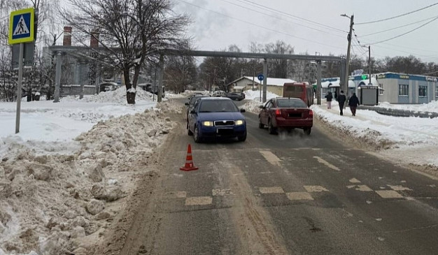 В Иванове ищут водителя, сбившего пенсионерку на улице Полка Нормандия-Неман